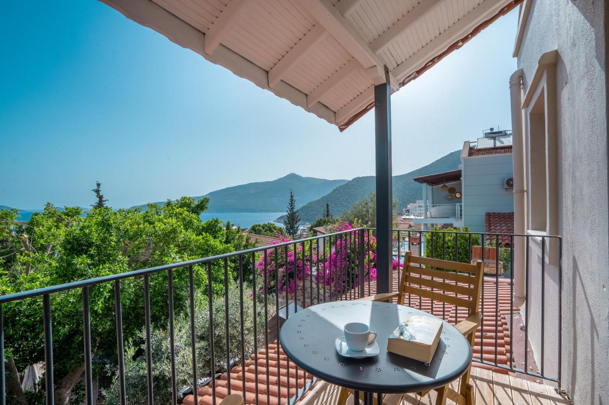 True Blue Boutique Hotel Калкан Екстериор снимка