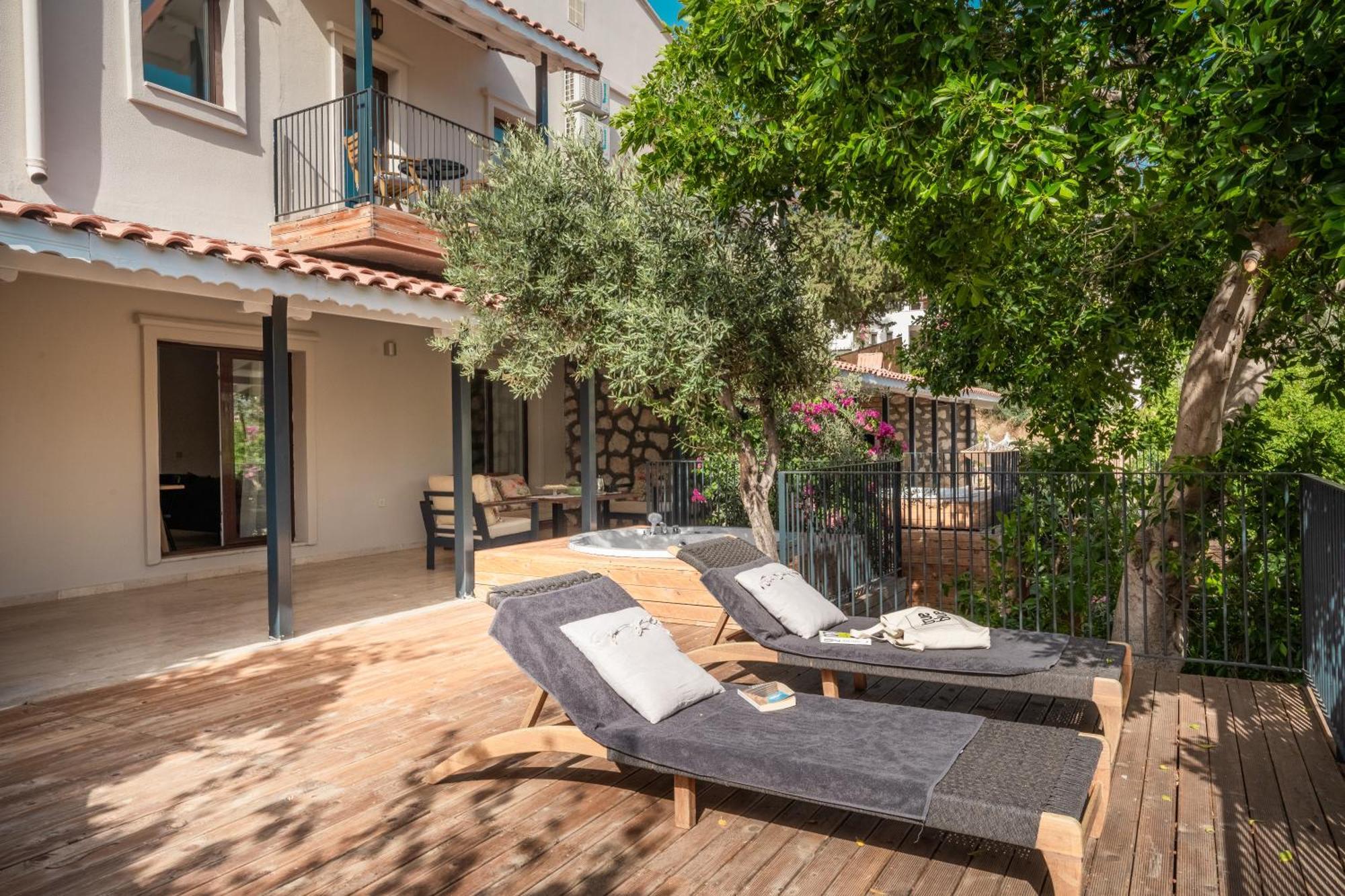 True Blue Boutique Hotel Калкан Екстериор снимка